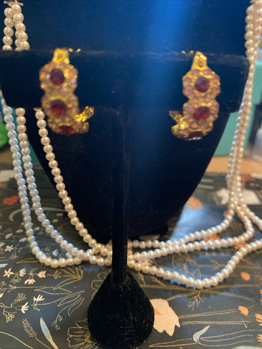Source Unknown Gold Floral Hoop Earrings with Red Stones